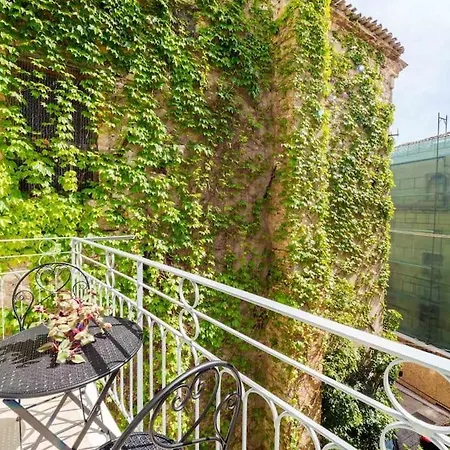 Soma Lux Apartment! Apartment