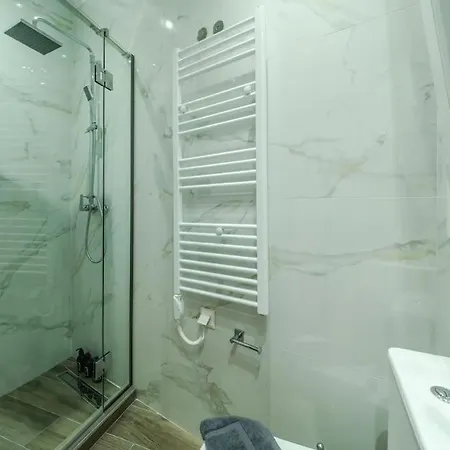 Soma Lux Apartment! Apartment